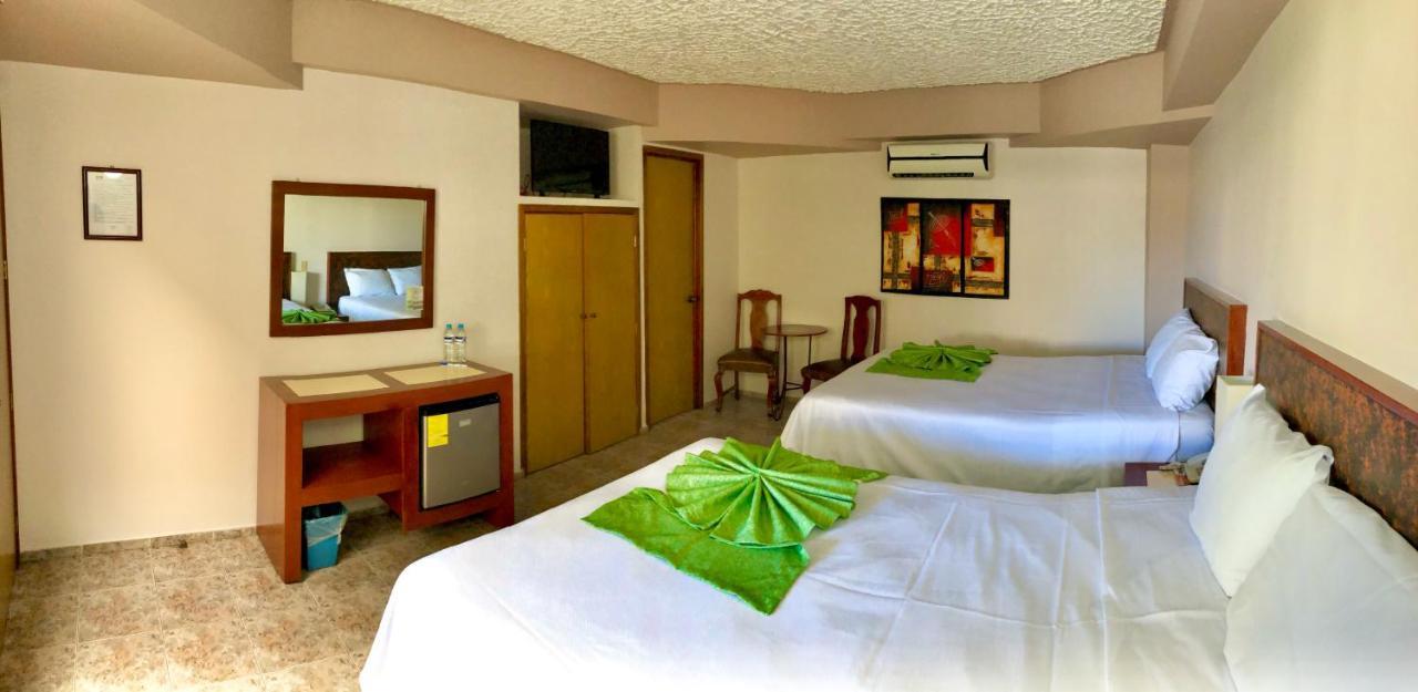 Del Camino Real Hotel