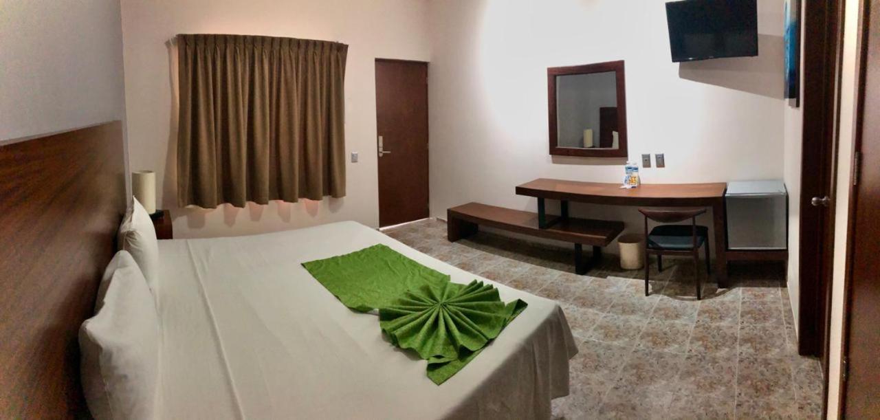 Del Camino Real Hotel